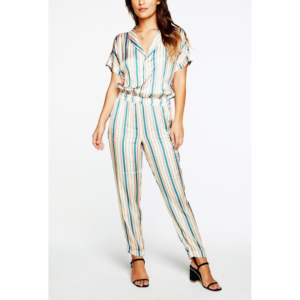 Chaser Silk S/S Rolled Slv Jumpsuit multi color